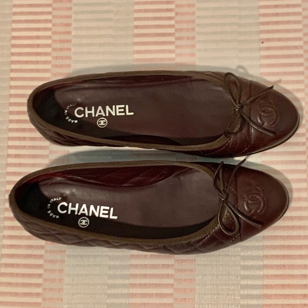 Chanel Dark Brown quilted flats